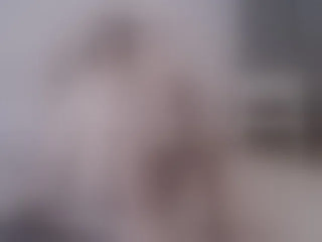 Live sex webcam photo for SophieeRain #292715669