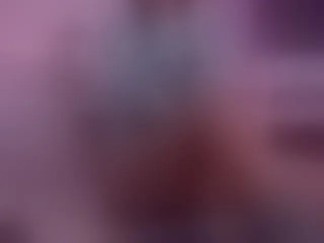 Live sex webcam photo for SophieeRain #293346521