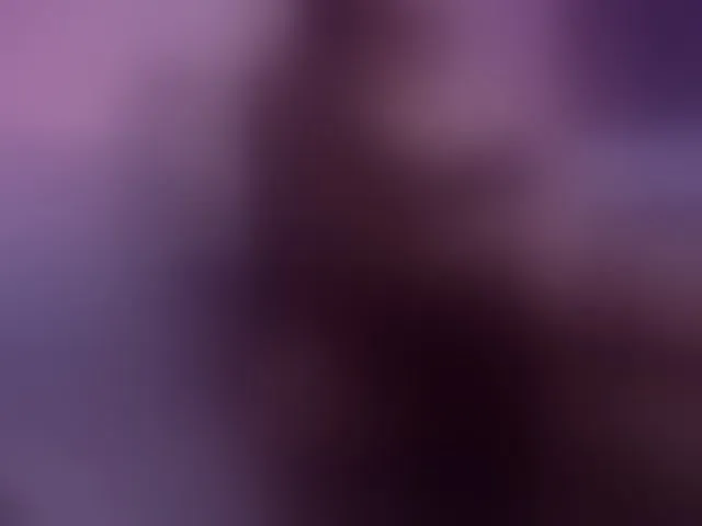 Live sex webcam photo for SophieeRain #293359880
