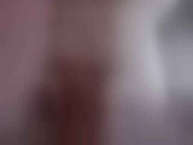 Live sex webcam photo for SophieeRain #293627887