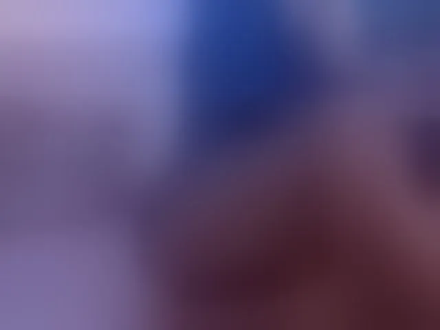 Live sex webcam photo for SophieeRain #293837910