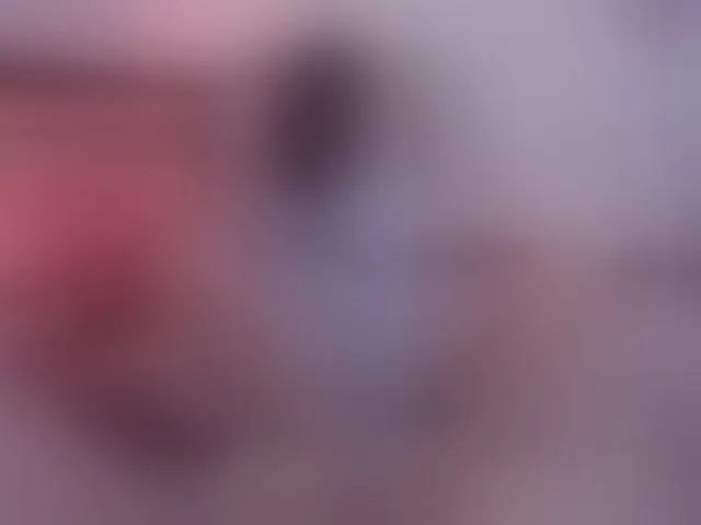Live sex webcam photo for SophieeRain #294216716