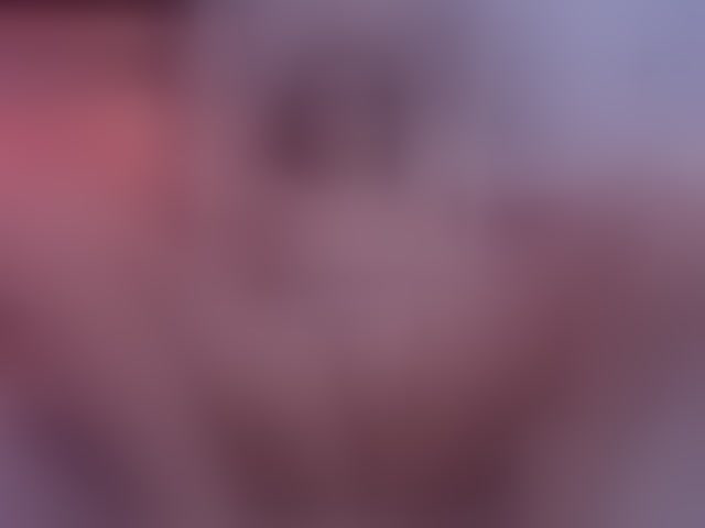 Live sex webcam photo for SophieeRain #294264052