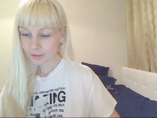 Live sex webcam photo for Sophielight #149748902