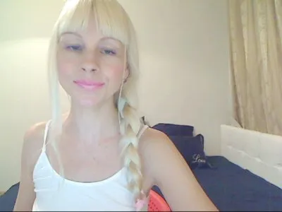 Live sex webcam photo for Sophielight #150554586