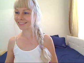 Live sex webcam photo for Sophielight #155214291