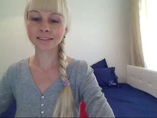 Live sex webcam photo for Sophielight #158938673