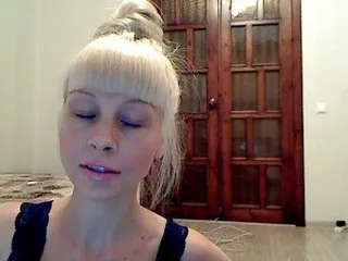 Live sex webcam photo for Sophielight #168110986