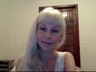 Live sex webcam photo for Sophielight #169972306