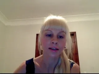 Live sex webcam photo for Sophielight #170893180