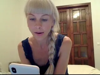 Live sex webcam photo for Sophielight #175378859