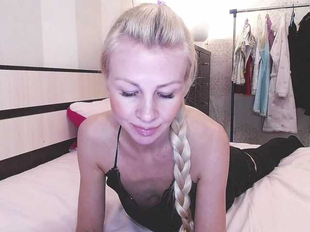 Live sex webcam photo for Sophielight #272125525