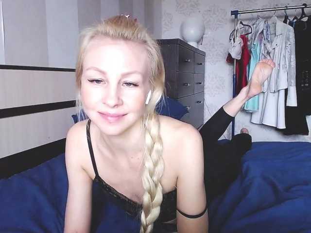 Live sex webcam photo for Sophielight #272765884