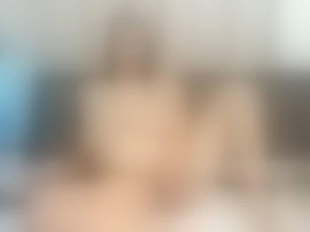 Live sex webcam photo for Sophiestique #294226452