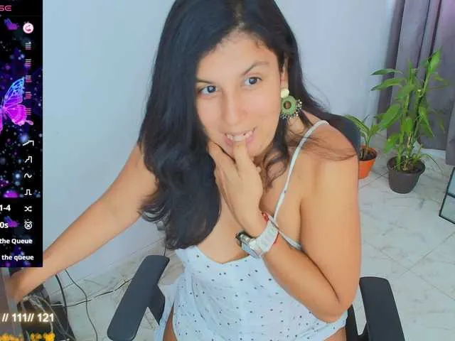 Live sex webcam photo for Sophiewalke #294042056