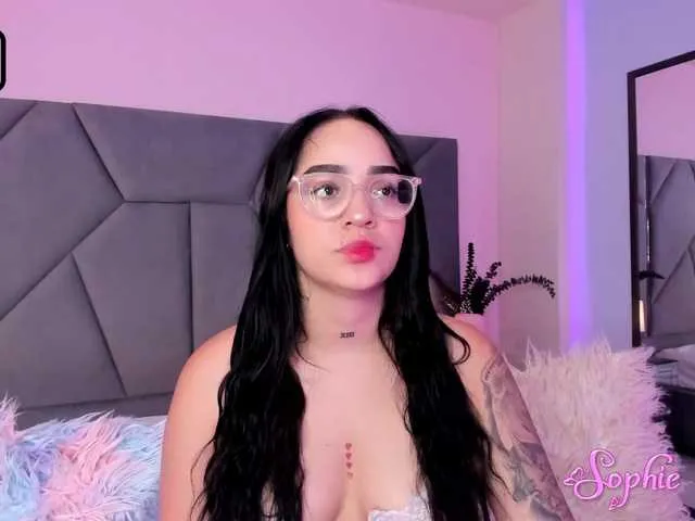 Live sex webcam photo for Sophiie-Vega #291205428