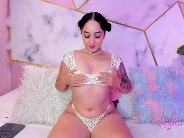 Live sex webcam photo for Sophiie-Vega #292220808