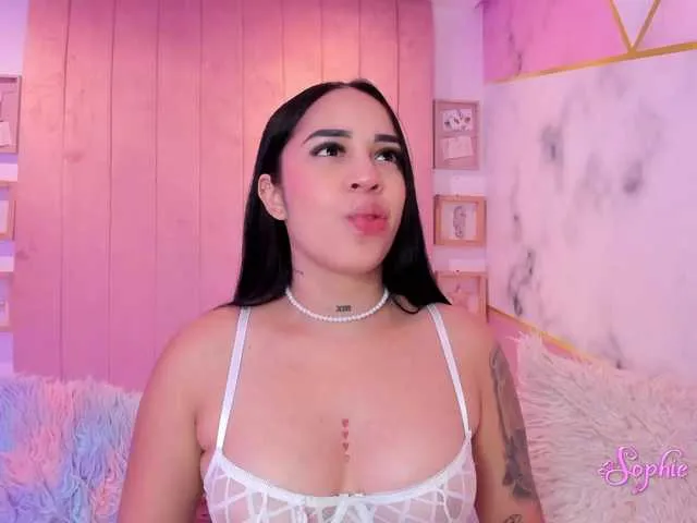 Live sex webcam photo for Sophiie-Vega #292268347