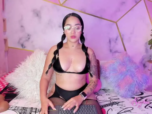 Live sex webcam photo for Sophiie-Vega #292606170