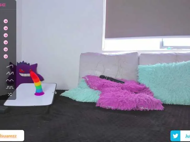 Live sex webcam photo for SophiieGreen #276452251