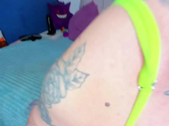 Live sex webcam photo for SophiieGreen #277728189