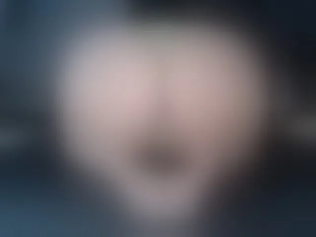 Live sex webcam photo for SophiieGreen #293483924