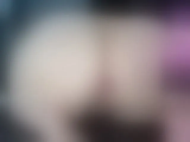 Live sex webcam photo for SophiieGreen #293498319