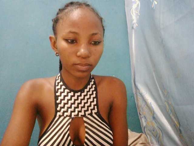 Live sex webcam photo for Sorayah1 #294147236