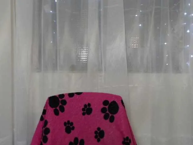 Live sex webcam photo for Soybonnysquir #273752576