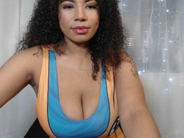 Live sex webcam photo for Soybonnysquir #273764462