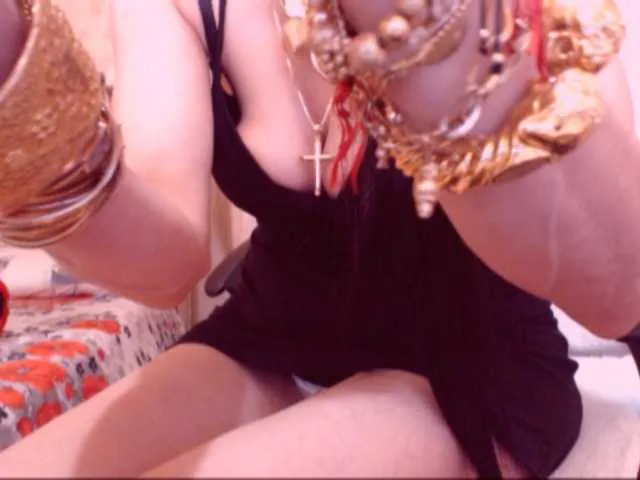 Live sex webcam photo for SpecialCerise #276330332