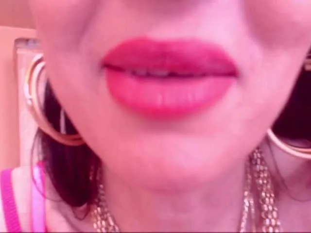 Live sex webcam photo for SpecialCerise #277163517