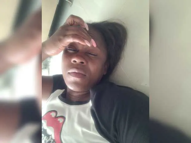 Live sex webcam photo for SpicyBoobs #272010871