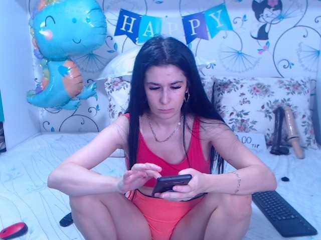 Live sex webcam photo for SpicyBrunnete #272463676