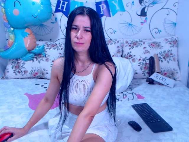 Live sex webcam photo for SpicyBrunnete #273511980