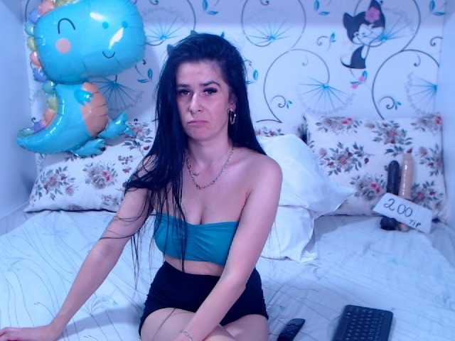 Live sex webcam photo for SpicyBrunnete #273812687