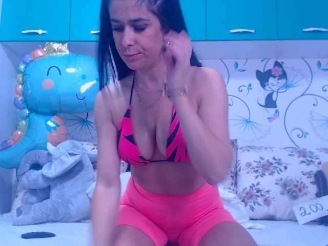 Live sex webcam photo for SpicyBrunnete #274601095