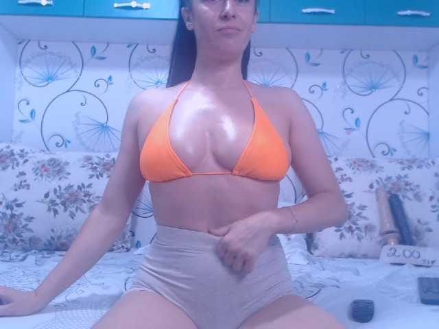 Live sex webcam photo for SpicyBrunnete #275712638