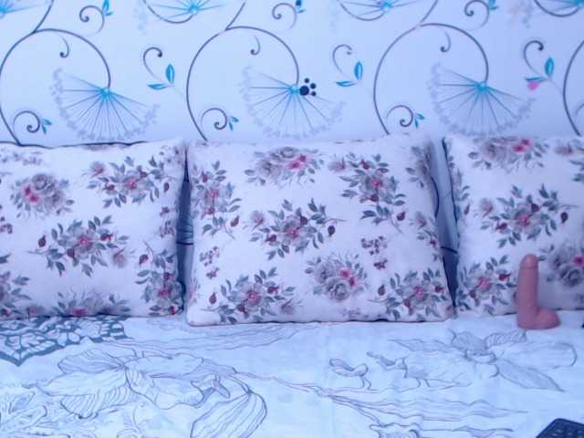 Live sex webcam photo for SpicyBrunnete #290413064