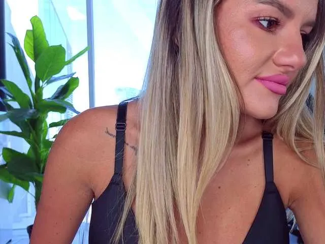 Live sex webcam photo for SpoilM3Mor3 #291501448