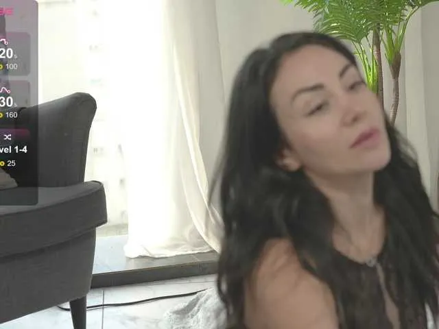 Live sex webcam photo for SportymilfX #291607085