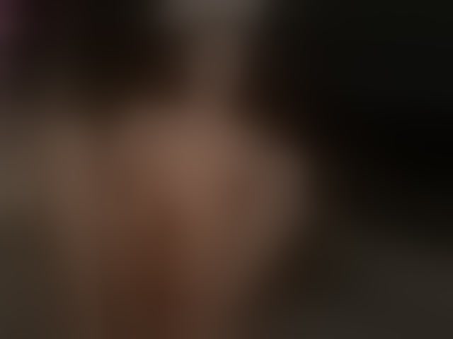Live sex webcam photo for SportymilfX #292360379