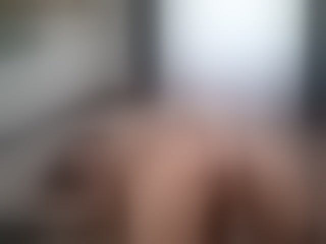 Live sex webcam photo for SportymilfX #294155767