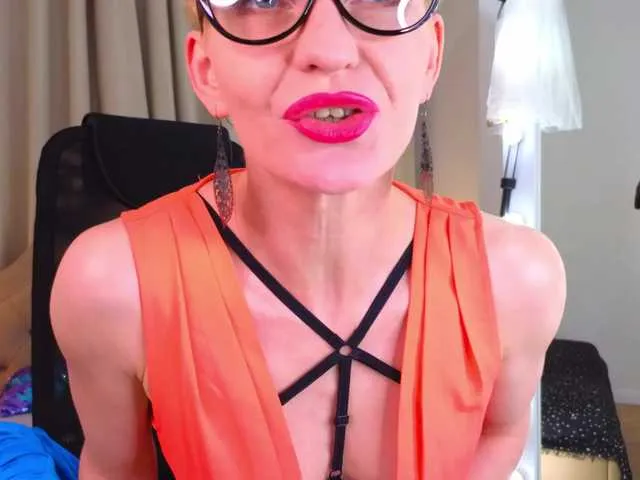 Live sex webcam photo for SquirtyAlisa #288090961