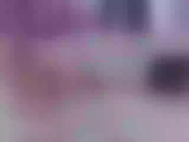 Live sex webcam photo for SquirtyMOMMY #277638225