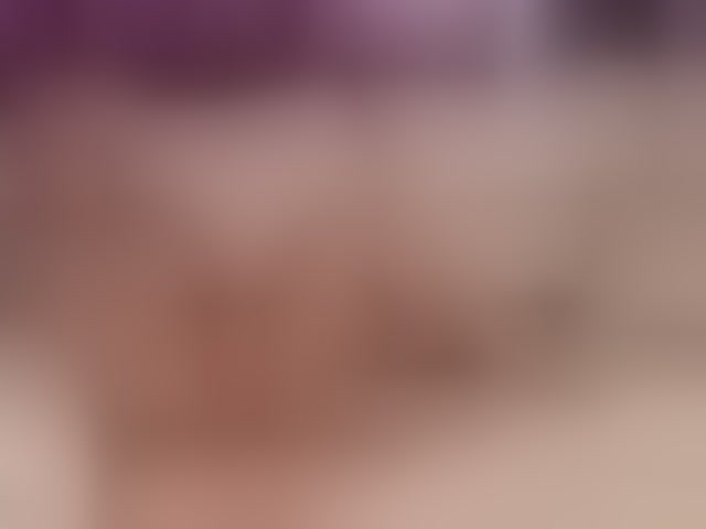 Live sex webcam photo for SquirtyMOMMY #294348082