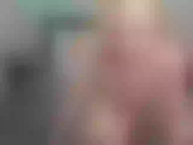 Live sex webcam photo for SqurtyLally69 #273354675