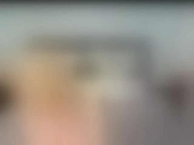 Live sex webcam photo for SqurtyLally69 #273403982