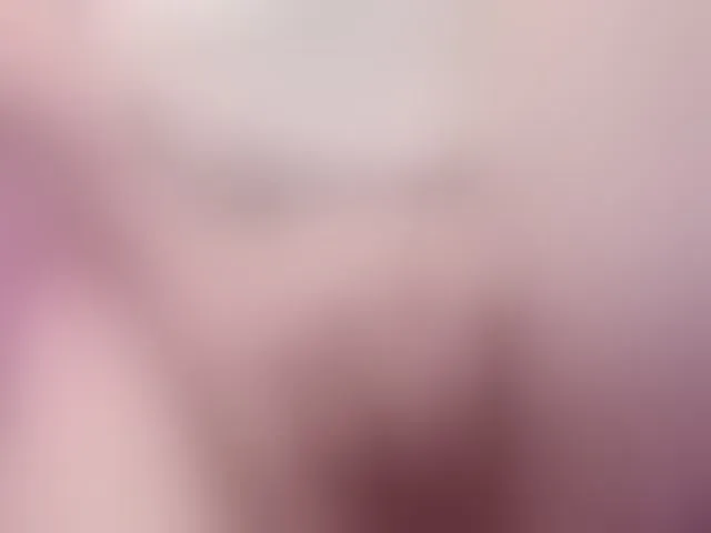 Live sex webcam photo for Sralet20 #292873267