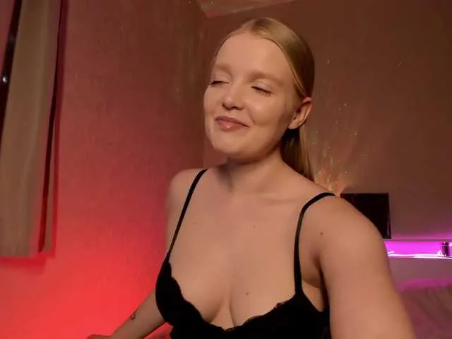 Live sex webcam photo for Ssweet-annie #292302970